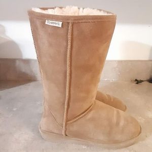 Bearpaw Boots Size 10